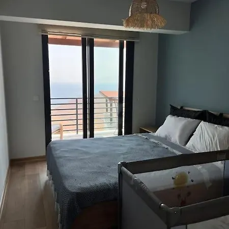 Specially Designed W/private Garden&sea View Apartmán *