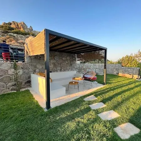 Specially Designed W/private Garden&sea View Apartmán *