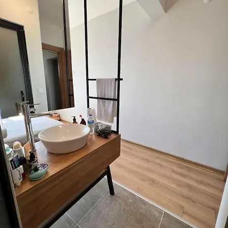 Specially Designed W/private Garden&sea View Apartmán *
