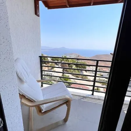 Specially Designed W/private Garden&sea View Apartment *