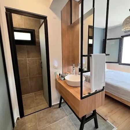 Appartement Specially Designed W/private Garden&sea View *